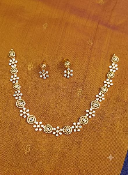 White Ad Stone Neck Set - Jw308