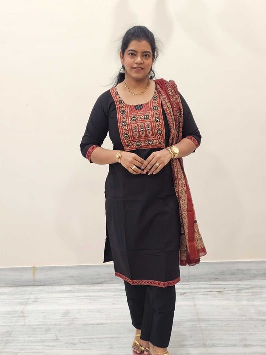 Pure Cotton 3 Pc Suits Black Shade - Ku157
