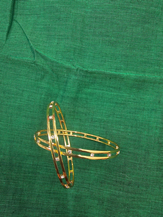 Bangles White  Ad Stone  - Jo13