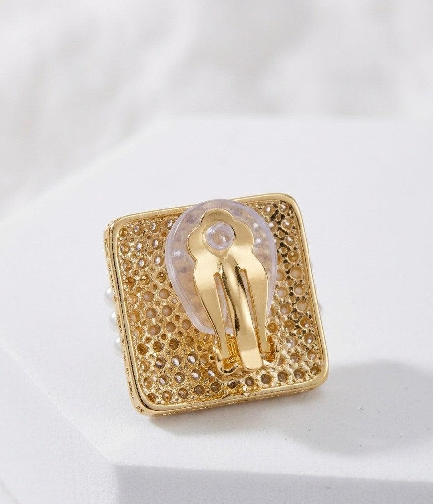 Square Stud- JW271